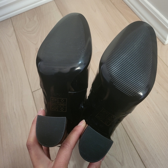 NWOT Aldo ankle latex black boot s 7.5/ Aldo botte à la cheville en latex gr 7.5 - Picture 5 of 8